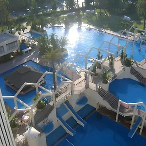 Benalbeach , Benalmádena España